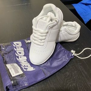 Brand NEW DADAWEN little girls cheer/dance shoes
